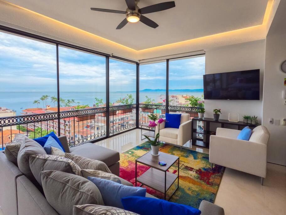 Luxury Oceanview Modern Condo Пуэрто-Вальярта Экстерьер фото