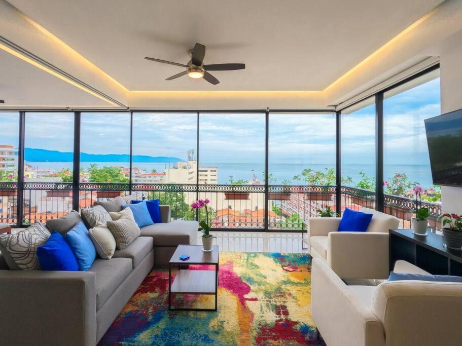Luxury Oceanview Modern Condo Пуэрто-Вальярта Экстерьер фото
