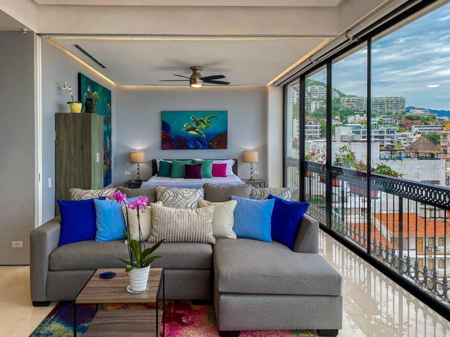 Luxury Oceanview Modern Condo Пуэрто-Вальярта Экстерьер фото