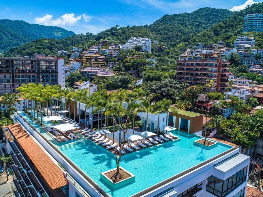 Luxury Oceanview Modern Condo Пуэрто-Вальярта Экстерьер фото