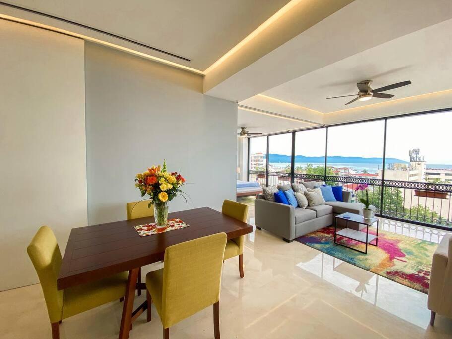 Luxury Oceanview Modern Condo Пуэрто-Вальярта Экстерьер фото